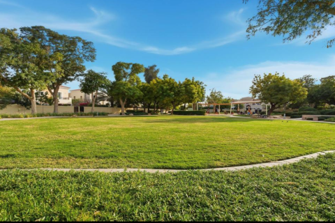 Villa in Dubai 2 bedrooms, 165 sq.m. № 96960 - photo 10