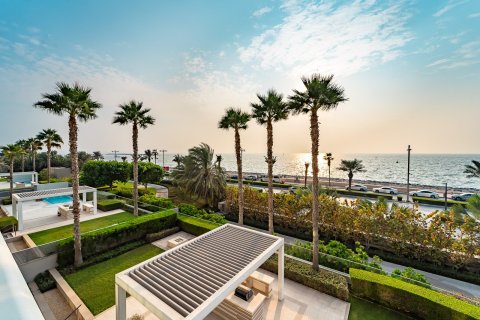 Apartment in Palm Jumeirah, Dubai 5 bedrooms, 896 sq.m. № 96961 - photo 2