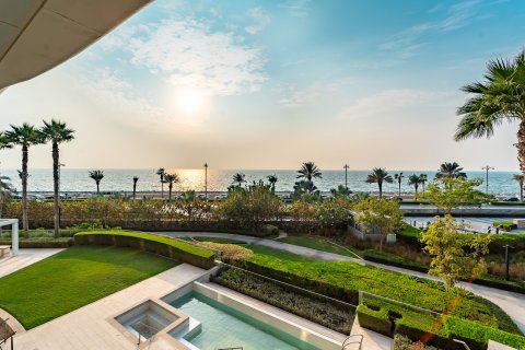 Apartment in Palm Jumeirah, Dubai 5 bedrooms, 896 sq.m. № 96961