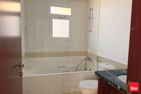 Adosado en Dubai, 4 dormitorios, 960.1 m², № 70670 - foto 12