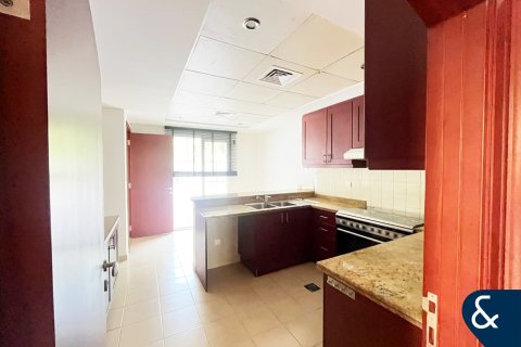 Снять в аренду виллу в Арабиан Ранчес, Дубай: 3 спальни, 236м², № 79182 - фото 4