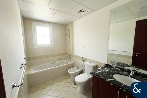 Снять в аренду виллу в Арабиан Ранчес, Дубай: 3 спальни, 236м², № 79182 - фото 5