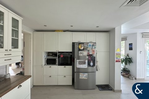 Снять в аренду виллу в Springs 14, The Springs, Дубай: 4 спальни, 282м², № 79184 - фото 14