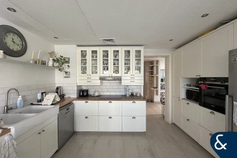 Снять в аренду виллу в Springs 14, The Springs, Дубай: 4 спальни, 282м², № 79184 - фото 12