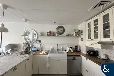 Снять в аренду виллу в Springs 14, The Springs, Дубай: 4 спальни, 282м², № 79184 - фото 13