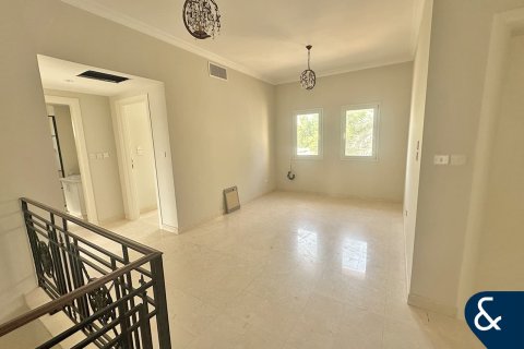 Снять в аренду виллу в Meadows 1, Meadows, Дубай: 6 спален, 457м², № 79183 - фото 12