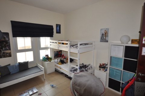 Снять в аренду виллу в Arabian Ranches 2, Дубай: 2 спальни, 173.19999193м², № 90943 - фото 3