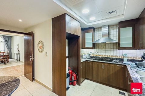 Adosado en Dubai, 4 dormitorios, 563.6 m², № 95689 - foto 11