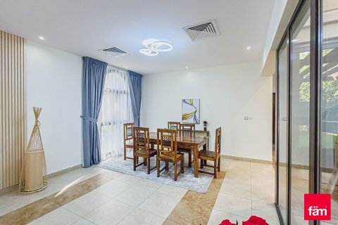 Adosado en Dubai, 4 dormitorios, 563.6 m², № 95689 - foto 7