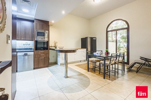 Adosado en Dubai, 4 dormitorios, 563.6 m², № 95689 - foto 13