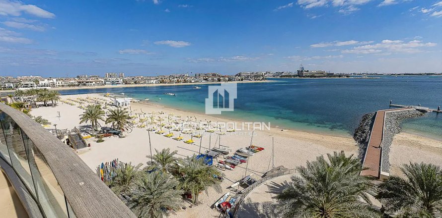 Apartamento en Tiara Residences, Palm Jumeirah, Dubai, 3 dormitorios, 211 m², № 73071