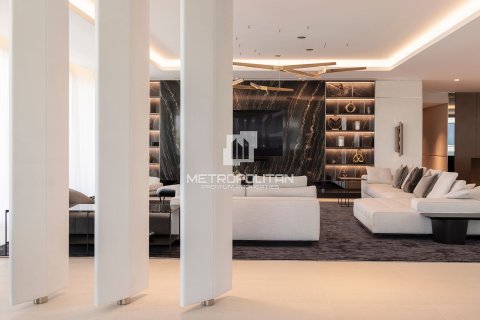 Apartment in Palm Jumeirah, Dubai 4 bedrooms, 744 sq.m. № 73073 - photo 8
