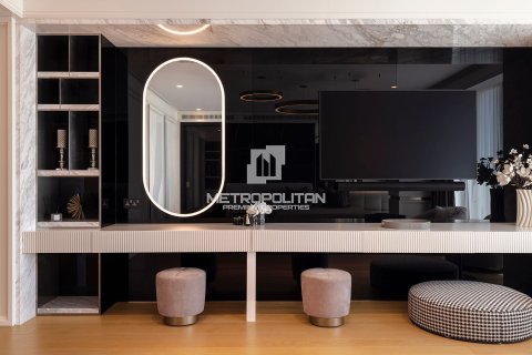 Apartment in Palm Jumeirah, Dubai 4 bedrooms, 744 sq.m. № 73073 - photo 24