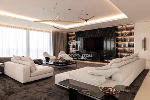 Apartment in Palm Jumeirah, Dubai 4 bedrooms, 744 sq.m. № 73073 - photo 3