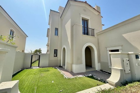 Villa en Arabian Ranches 2, Dubai, 3 dormitorios, 358 m², № 57808 - foto 1