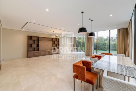 Villa en Jumeirah Bay Island, Jumeirah, Dubai, 5 dormitorios, 540 m², № 65051 - foto 3
