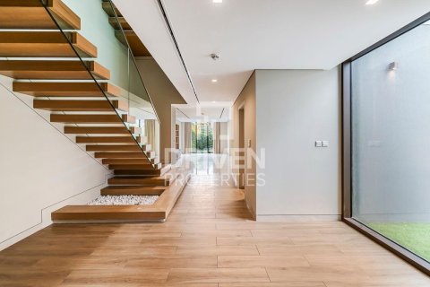 Villa en Jumeirah Bay Island, Jumeirah, Dubai, 5 dormitorios, 540 m², № 65051 - foto 4