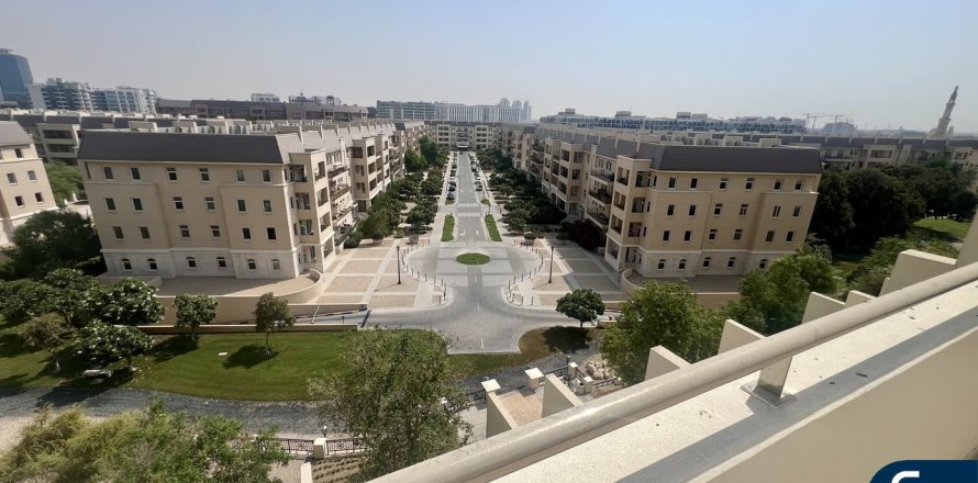 Appartement à Motor City, Dubai, 1 chambre, 153 m², № 76081