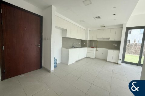 Apartment in Zahra Apartments, Town Square, Dubai 2 bedrooms, 147 sq.m. № 76084 - photo 4