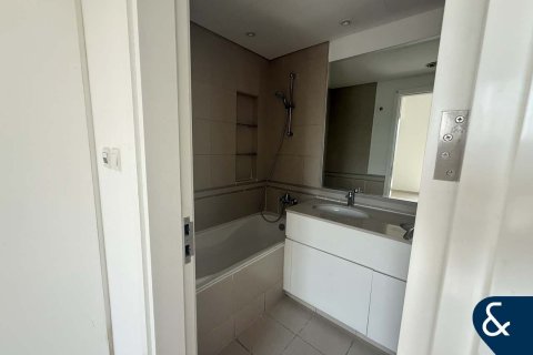 Apartment in Zahra Apartments, Town Square, Dubai 2 bedrooms, 147 sq.m. № 76084 - photo 6