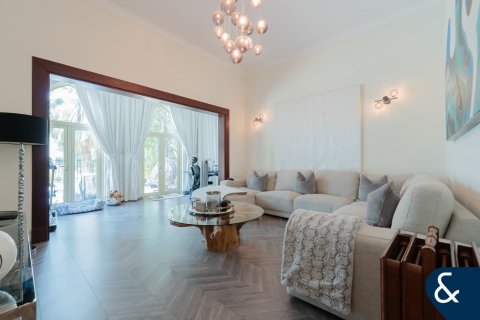 Villa à Jumeirah Islands, Dubai, 4 chambres, 492 m², № 76086 - photo 8