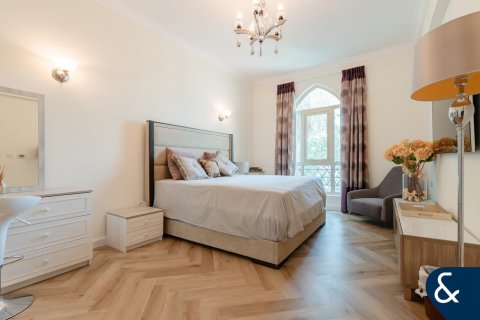 Villa à Jumeirah Islands, Dubai, 4 chambres, 492 m², № 76086 - photo 5