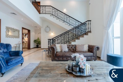 Villa à Jumeirah Islands, Dubai, 4 chambres, 492 m², № 76086 - photo 2