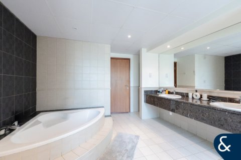 Villa à Jumeirah Islands, Dubai, 4 chambres, 492 m², № 76086 - photo 26