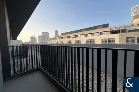 Apartment in Jumeirah Village Circle, Dubai 2 bedrooms, 121 sq.m. № 76085 - photo 11