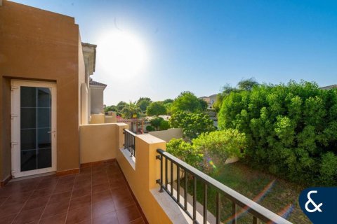 Купить виллу в Арабиан Ранчес, Дубай: 3 спальни, 244м², № 91365 - фото 13