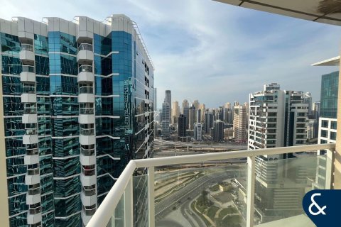 Купить квартиру в Джумейра Лейк Тауэрс, Дубай: 2 спальни, 141м², № 91362 - фото 4