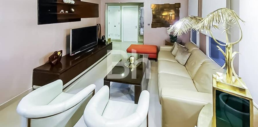 Adosado en The Springs, Dubai, 3 dormitorios, 379 m², № 21871