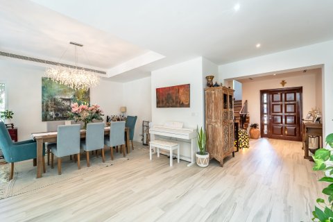 Villa à Discovery Gardens, Dubai, 5 chambres, 427 m², № 97228 - photo 6