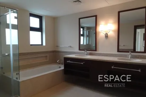 Villa en Casa, Arabian Ranches 2, Dubai, 4 dormitorios, 332 m², № 61553 - foto 4