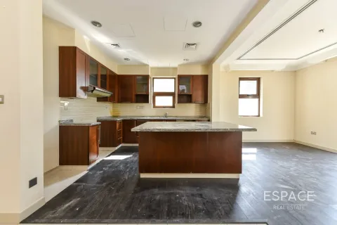 Villa en Casa, Arabian Ranches 2, Dubai, 4 dormitorios, 332 m², № 61553 - foto 4