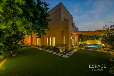 فيلا في المرابع العربية, دبي 5 غرف نوم , 450 م² رقم 61552 - صورة 2