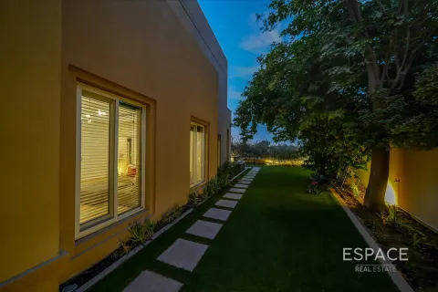 فيلا في المرابع العربية, دبي 5 غرف نوم , 450 م² رقم 61552 - صورة 4