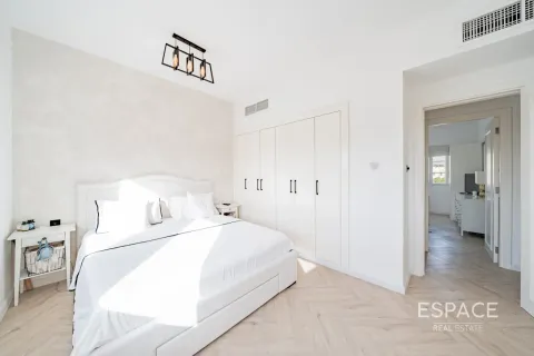 Villa in The Springs, Dubai 2 bedrooms, 153 sq.m. № 61541 - photo 9