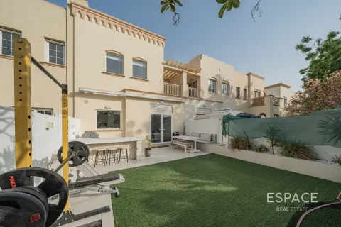 Villa in The Springs, Dubai 2 bedrooms, 153 sq.m. № 61541 - photo 15