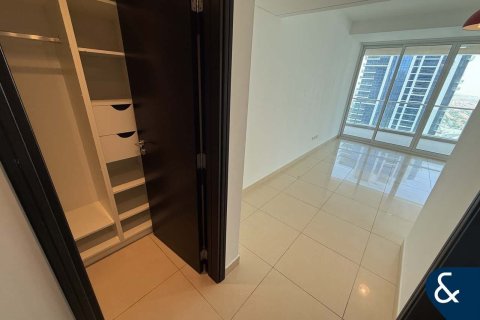 Apartment in Jumeirah Lake Towers, Dubai 3 bedrooms, 225 sq.m. № 76232 - photo 10