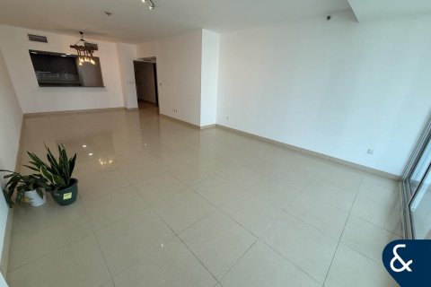 Apartment in Jumeirah Lake Towers, Dubai 3 bedrooms, 225 sq.m. № 76232 - photo 6