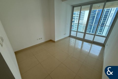 Apartment in Jumeirah Lake Towers, Dubai 3 bedrooms, 225 sq.m. № 76232 - photo 7
