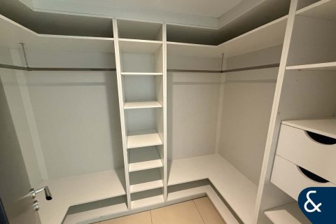 Apartment in Jumeirah Lake Towers, Dubai 3 bedrooms, 225 sq.m. № 76232 - photo 18