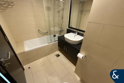 Apartment in Jumeirah Lake Towers, Dubai 3 bedrooms, 225 sq.m. № 76232 - photo 13