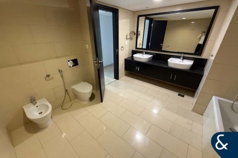 Apartment in Jumeirah Lake Towers, Dubai 3 bedrooms, 225 sq.m. № 76232 - photo 21