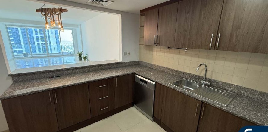 Apartment in Jumeirah Lake Towers, Dubai 3 bedrooms, 225 sq.m. № 76232