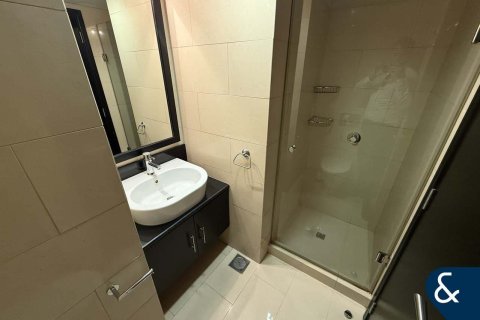 Apartment in Jumeirah Lake Towers, Dubai 3 bedrooms, 225 sq.m. № 76232 - photo 9