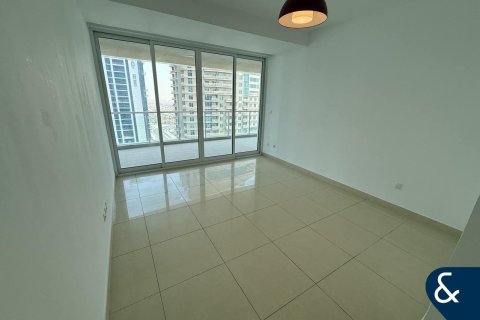 Apartment in Jumeirah Lake Towers, Dubai 3 bedrooms, 225 sq.m. № 76232 - photo 11