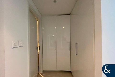 Apartment in Downtown Dubai (Downtown Burj Dubai), Dubai 2 bedrooms, 101 sq.m. № 76240 - photo 16