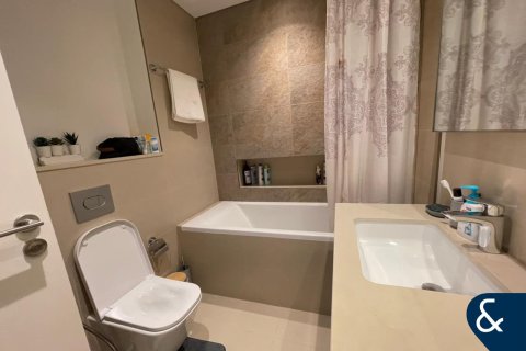 Apartment in Downtown Dubai (Downtown Burj Dubai), Dubai 2 bedrooms, 101 sq.m. № 76240 - photo 9